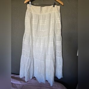 Elegant White Lace Maxi Skirt Jennifer & Grace
